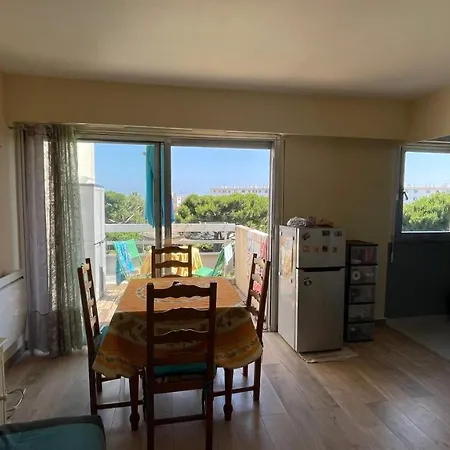 Apartment Studio 200m A Pieds Des Plages